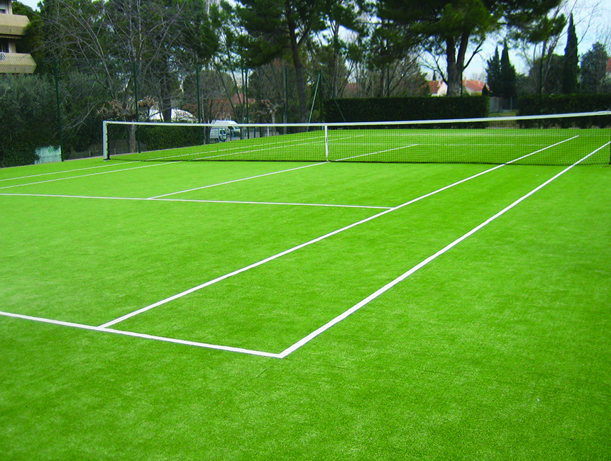 pour la construction de courts de tennis à Toulon. En intégrant des revêtements de surface avancés, des sous-couches intelligentes, solutions