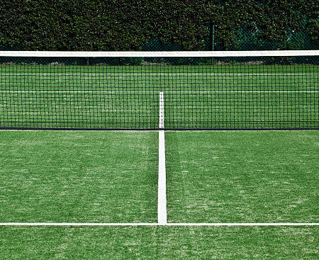 Maintenance préventive : Comment prolonger la durée de vie de votre court de tennis en gazon synthétique à Nice?