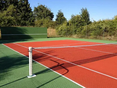 Pourquoi Choisir un Constructeur de Court de Tennis à Nice avec une Bonne Réputation ?