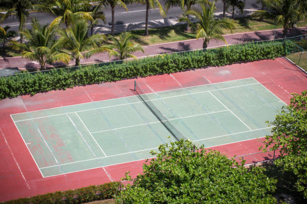 Construction d'un terrain de tennis en béton poreux à Nice