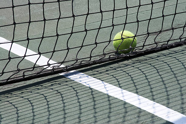 Construction d'un terrain de tennis en béton poreux à Toulon