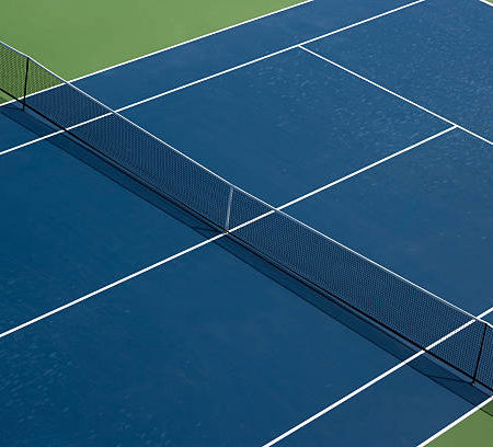 Comment entretenir un terrain après la construction terrain de tennis Cannes