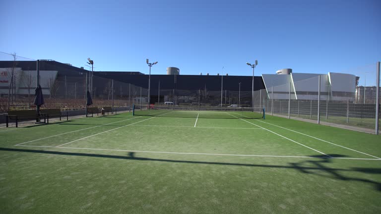 Construction d'un court de tennis à Nice