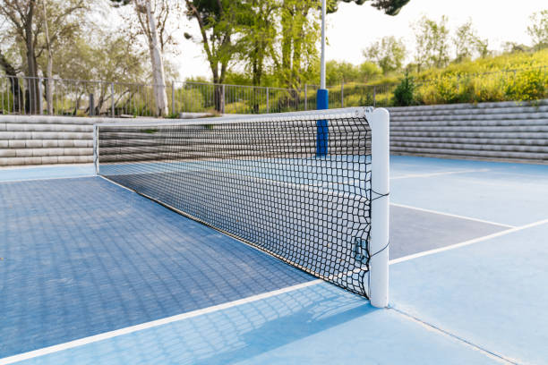Construction d'un terrain de tennis à Toulon
