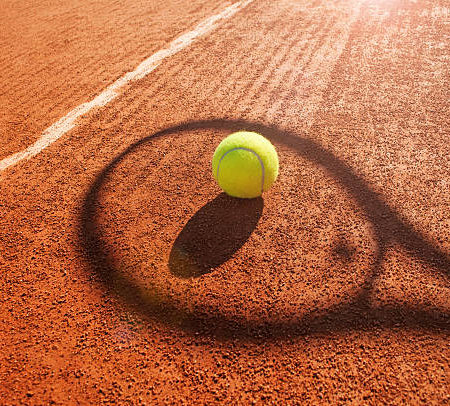 Pourquoi les nouvelles technologies sont-elles utiles pour la construction d’un court de tennis à Saint-Tropez ?
