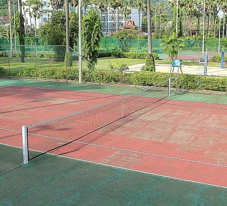 Quels sont les avantages écologiques d’un terrain de tennis en béton poreux à Mougins ?