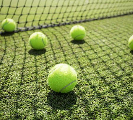 Pourquoi choisir Saint-Raphaël pour la Construction d’un court de tennis à Saint-Raphaël ?
