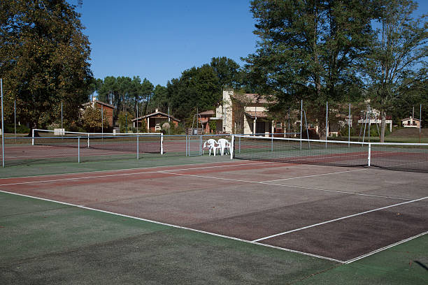 Construction d'un terrain de tennis en béton poreux à Nice