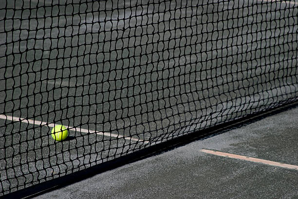 Construction d'un terrain de tennis en béton poreux à Toulon