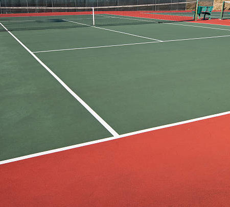 Pourquoi la construction d’un court de tennis à Saint-Raphaël doit-elle prioriser la durabilité ?