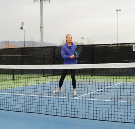 Pourquoi une étude de sol approfondie est-elle importante pour la Construction d’un court de tennis à Cannes ?