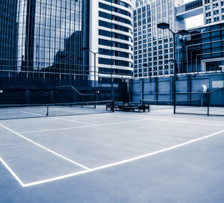 Pourquoi les clients préfèrent-ils des matériaux écoresponsables pour la construction d’un court de tennis à Saint-Raphaël ?