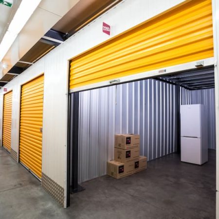 Comment la location de box pour le stockage de marchandises s’adapte-t-elle aux besoins saisonniers ?