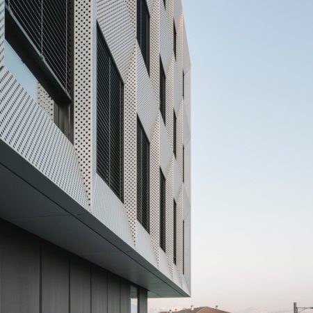 Comment reconnaître un défaut de construction avant la réception d’un ouvrage ?