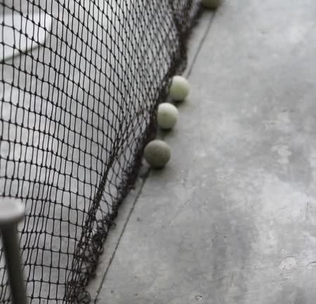 Pourquoi un bon entretien est-il essentiel après la construction d’un court de tennis à Cannes ?