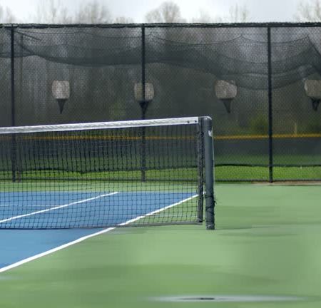 Comment assurer un entretien minimal après la Construction d’un court de tennis à Aix-en-Provence ?