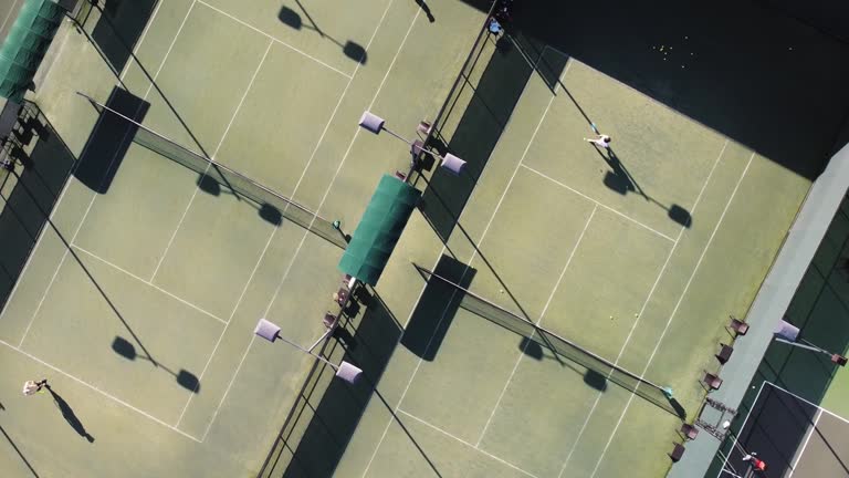 Construction d'un court de tennis à Aix-en-Provence
