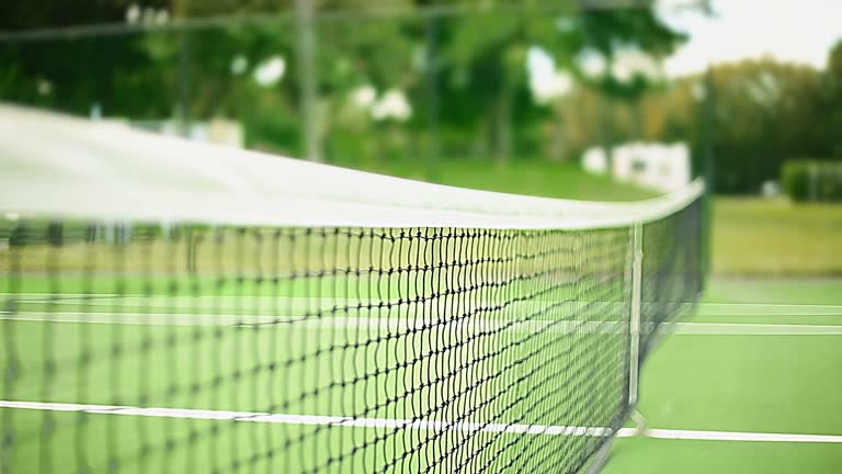 Construction d'un court de tennis à Saint-Raphaël