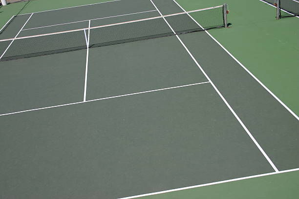 Construction d'un terrain de tennis en béton poreux à Cannes