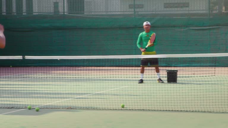 Construction d'un court de tennis à Saint-Raphaël