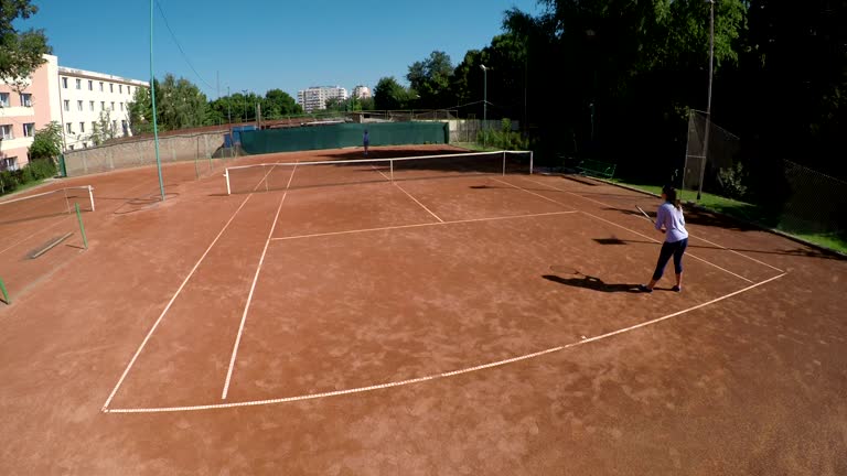Construction d'un court de tennis à Saint-Raphaël