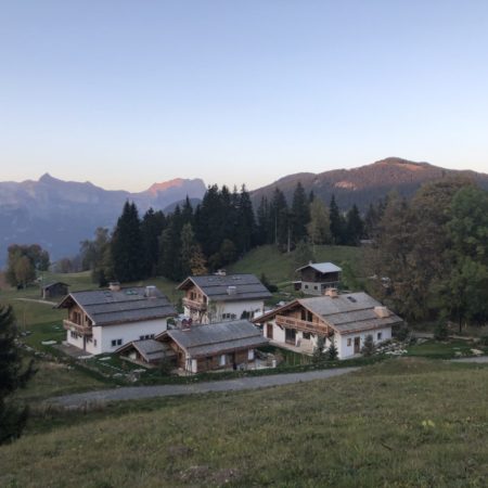 Comment personnaliser la construction de son chalet en Haute-Savoie selon ses besoins ?