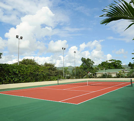 Comment garantir une finition soignée lors de la Construction d’un court de tennis à Cannes ?