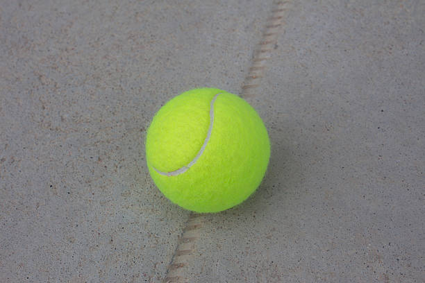 Construction d'un court de tennis en béton poreux à Cannes