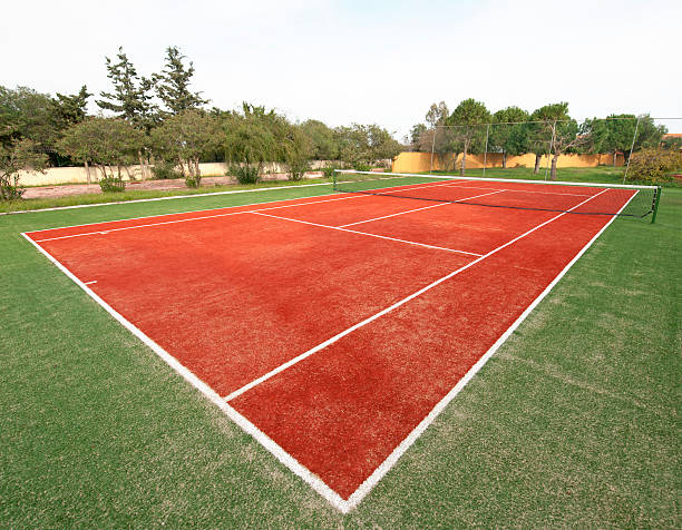 Construction d'un court de tennis à Cannes