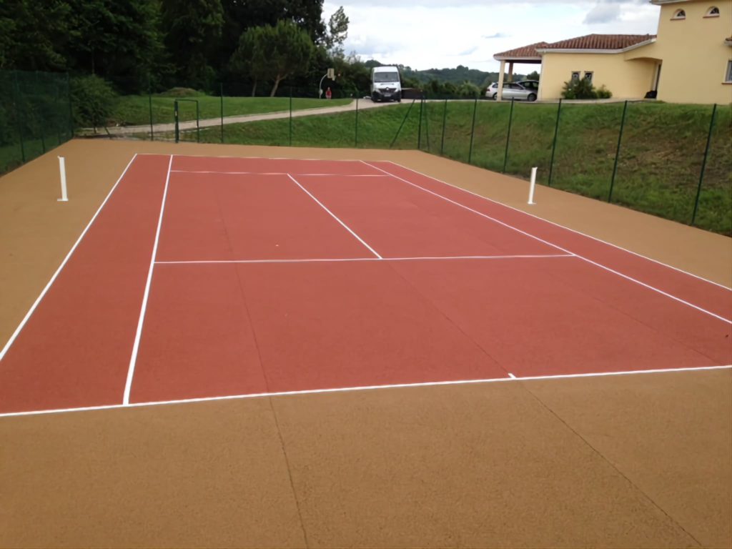 Construction d'un court de tennis à Saint-Tropez