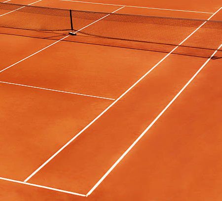 Comment adapter un court de tennis à Avignon aux joueurs de tous niveaux et âges ?