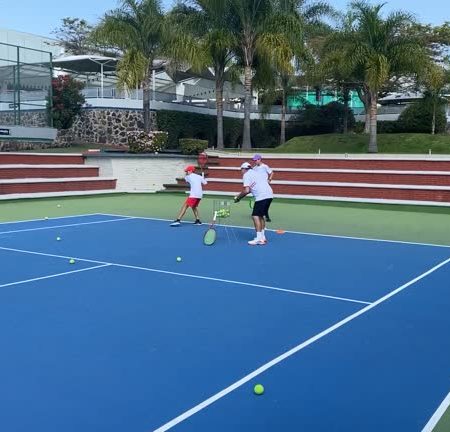 Construction d’un court de tennis à Cannes : quelles réglementations respecter ?
