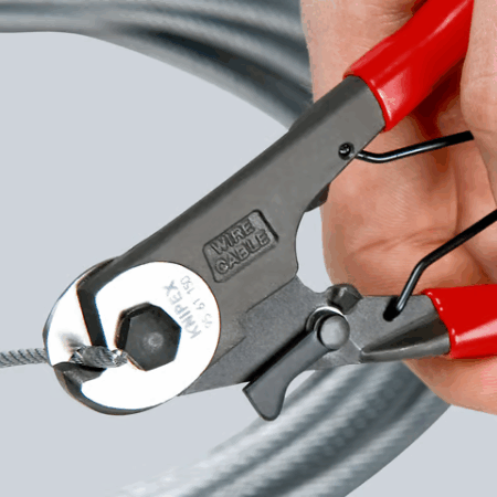 Quels types d’outillage pour la fibre optique trouve-t-on à Fribourg pour les raccordements FTTH ?