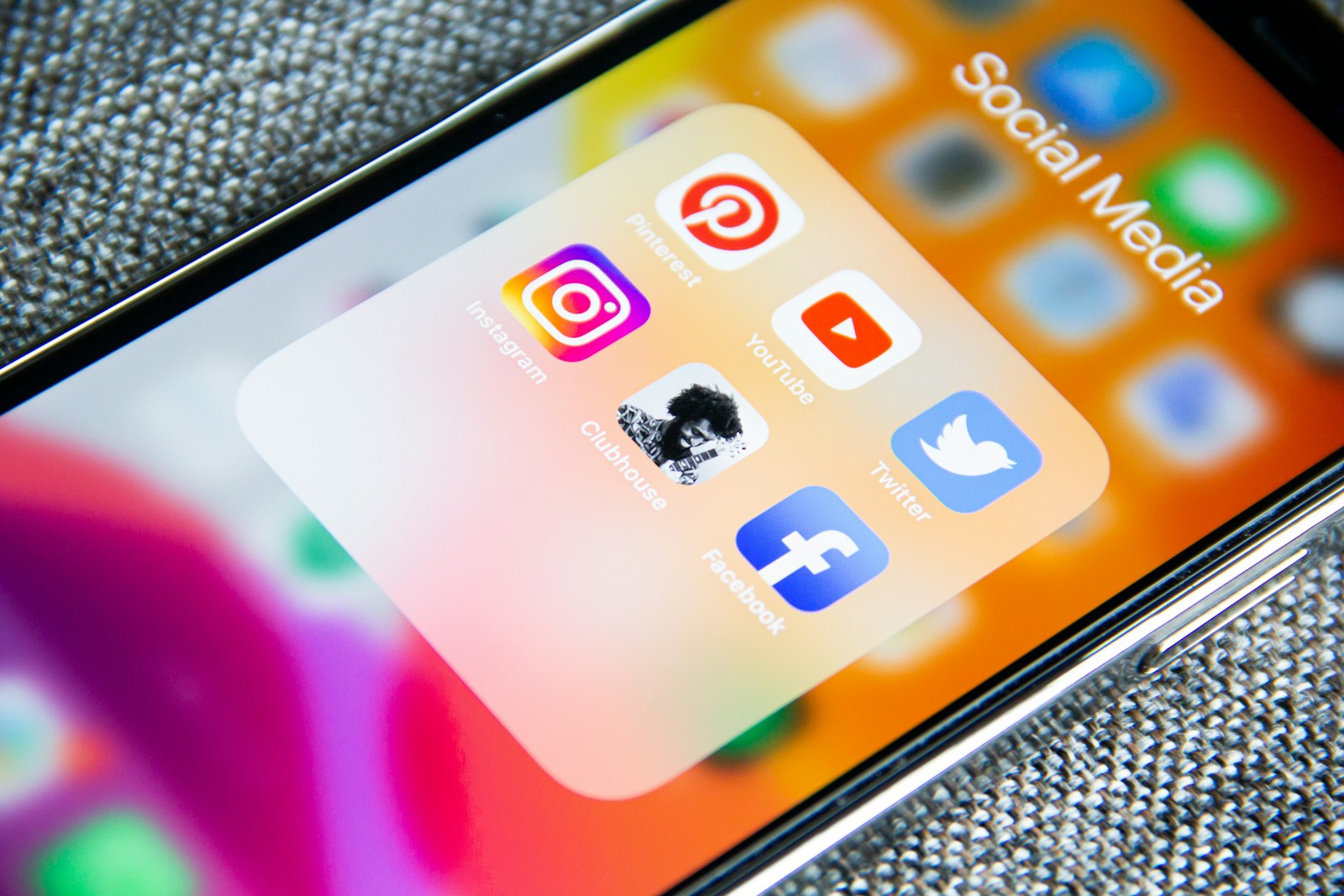 agence experte des réseaux sociaux à Paris