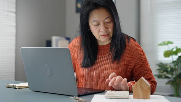 une stratégie de naming entreprise Paris bien exécutée repose sur l’équilibre entre créativité et cohérence stratégique.